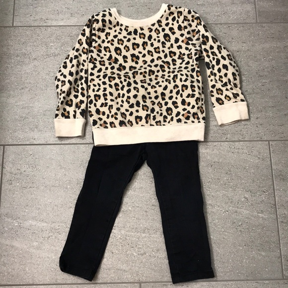 Old Navy Other - Cheetah print sweat shirt and skinny jeans